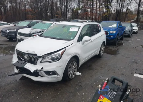 2017 Buick Envision Essence z USA, uszkodzony, nr VIN LRBFXDSA4HD108787